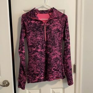 Size M Nike training pullover